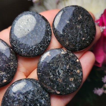 Nuummite Crystal