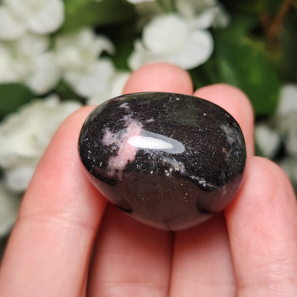 Black Rhodonite