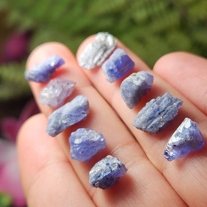 Raw Tanzanite Crystal, Natural Purple Tanzanite Specimen