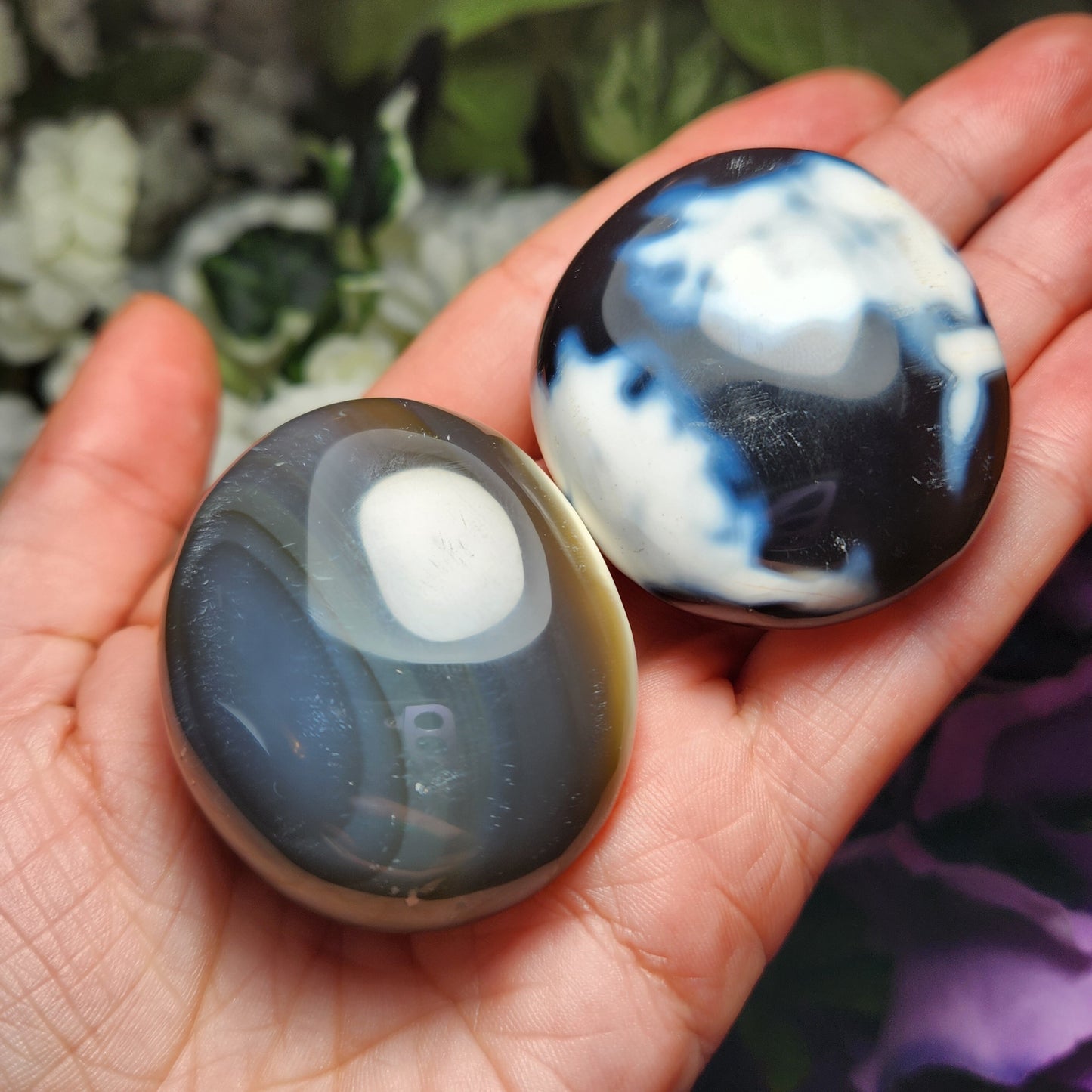 Orca Agate Palm Stone