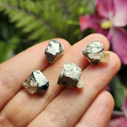 Bixbite Crystal