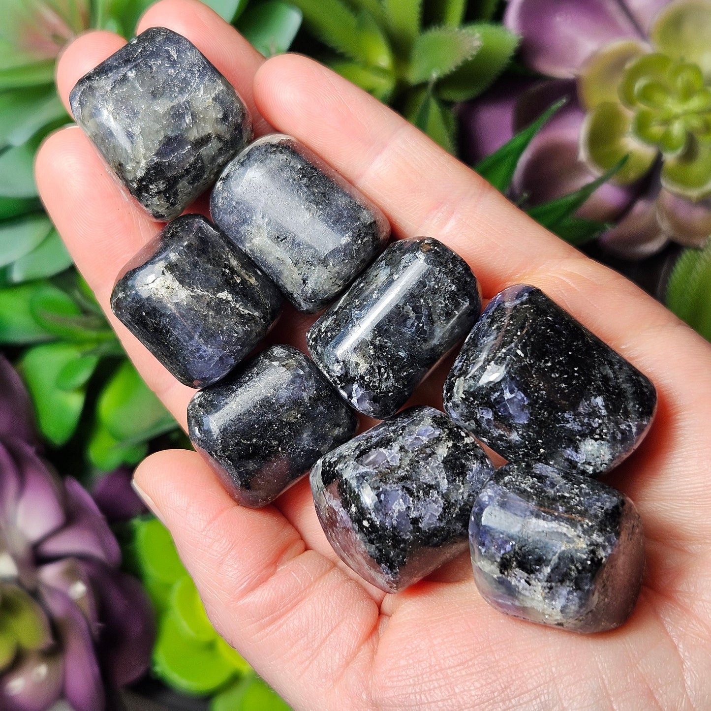 Tumbled Iolite