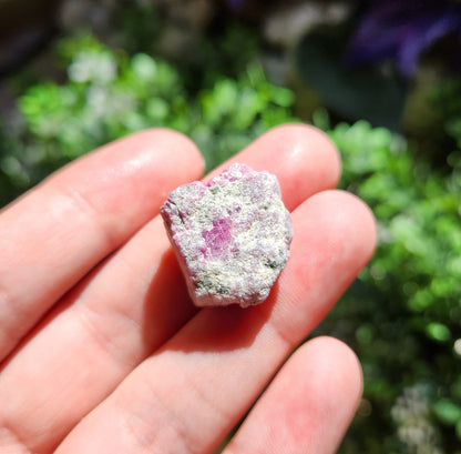 Pink Sapphire Stone