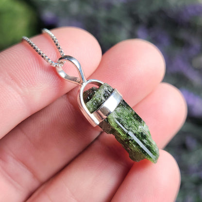 Chrome Diopside Pendant