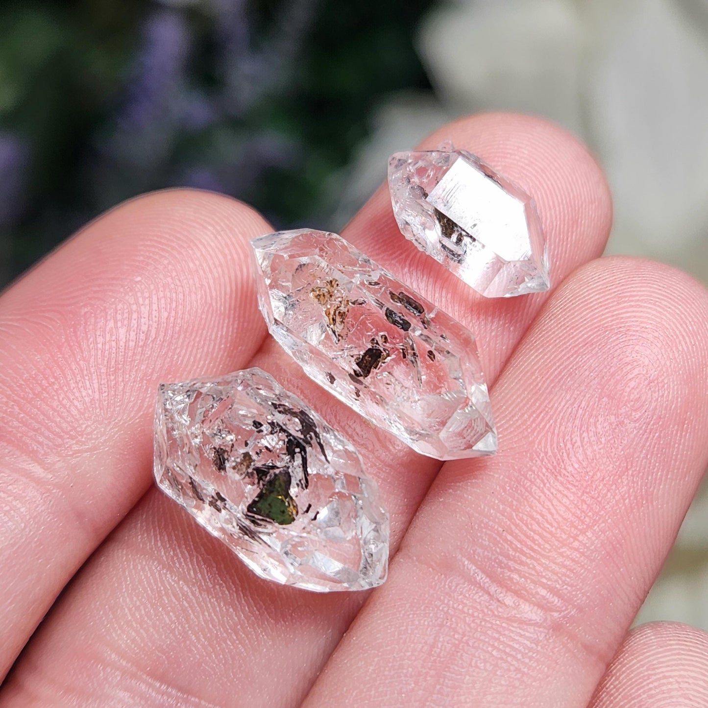 Carbon & Petroleum Enhydro Quartz