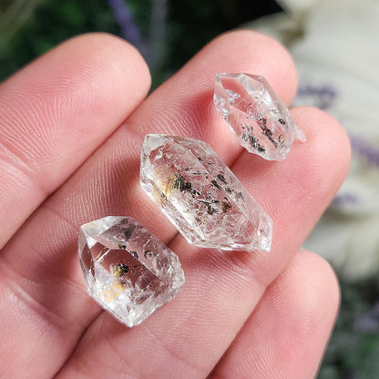 Carbon & Petroleum Enhydro Quartz