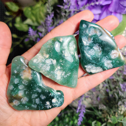 Chrome Chalcedony Polished Slice