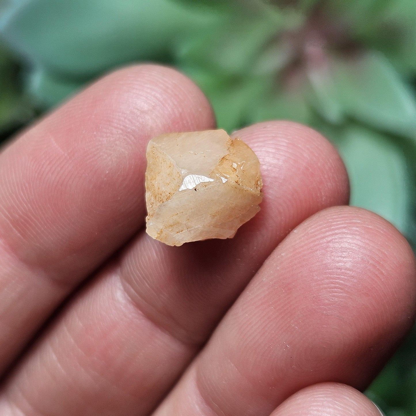Raw Peach Garnet