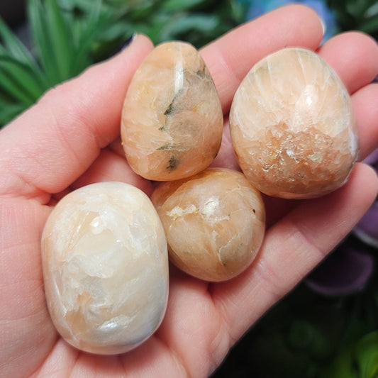Peach Stilbite