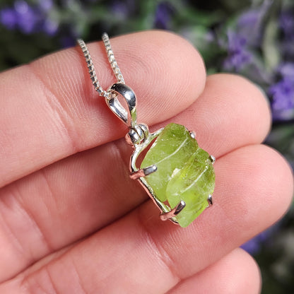 TWIN FLAME Peridot Pendant