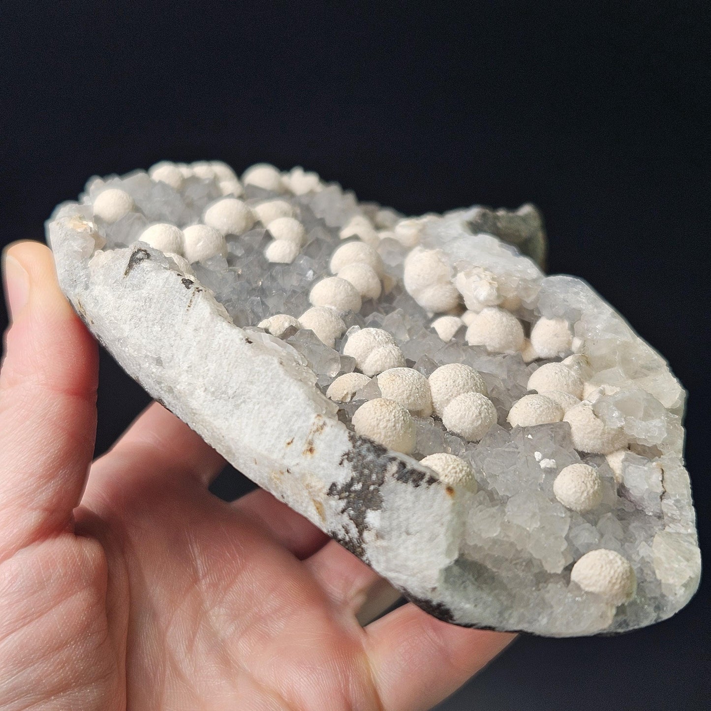 Mordenite Crystals on Quartz