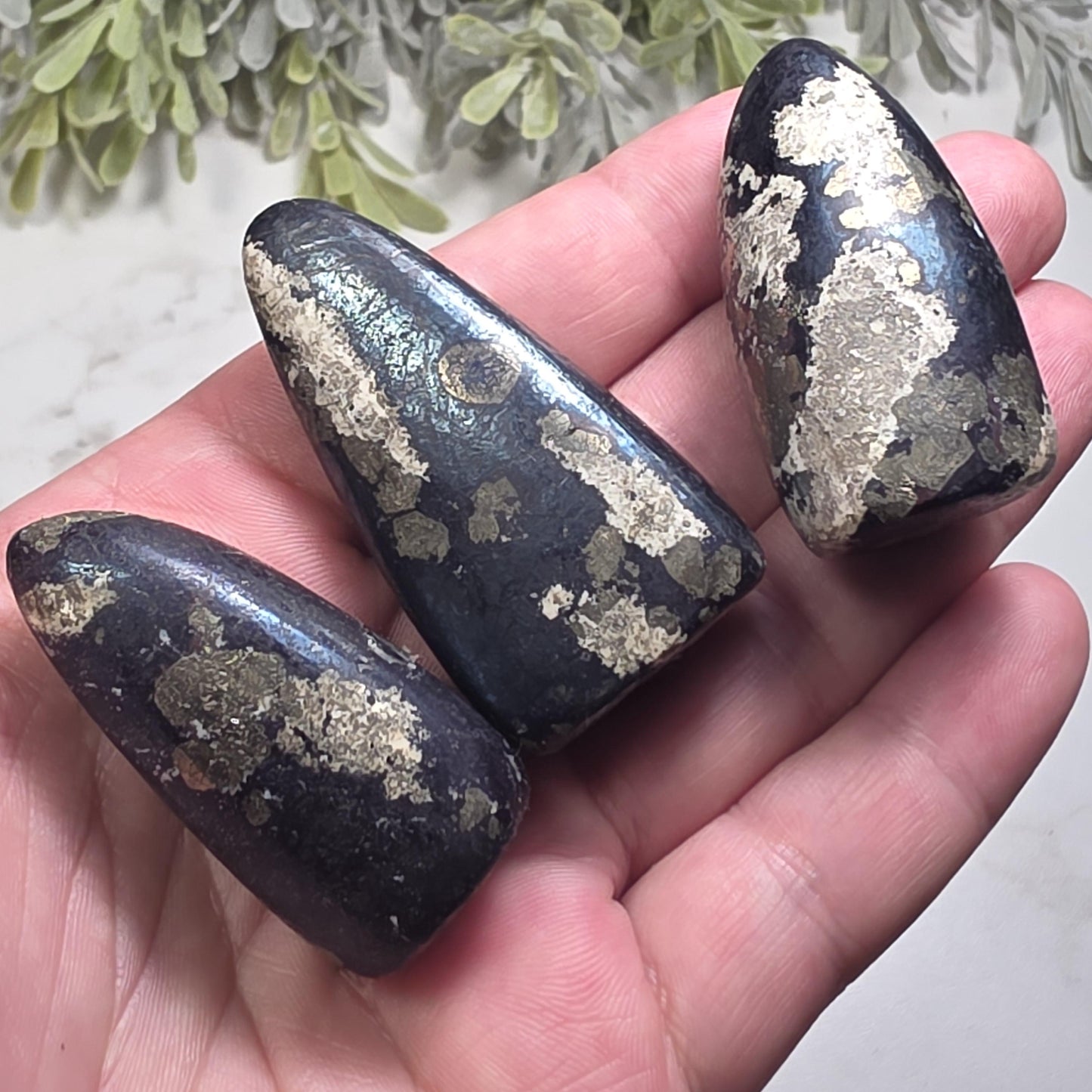 Covellite Crystal Carving