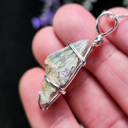 Wavellite Pendant