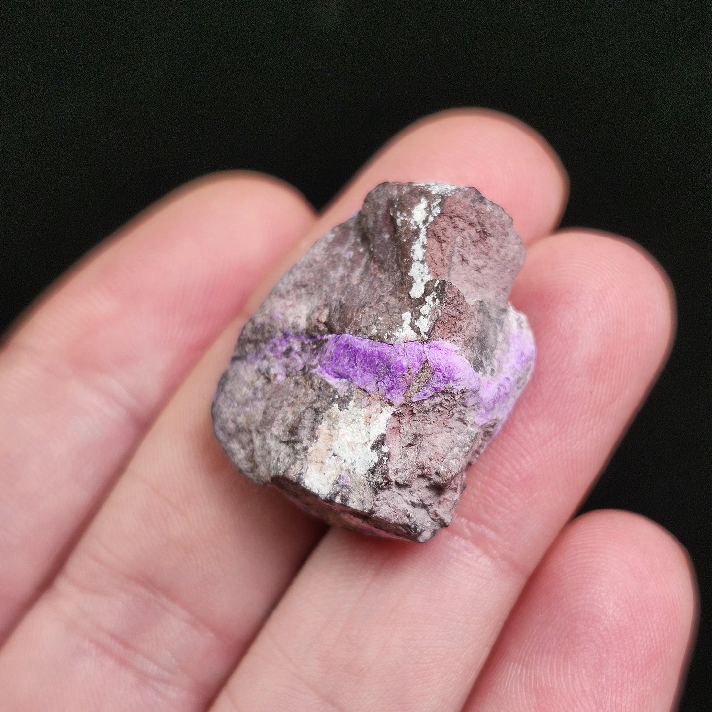 Raw Fibrous Sugilite Specimen 8.11g, Sugilite Crystal from South Africa