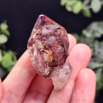 Enhydro Amethyst Scepter 29.47g, Moving Shangaan Quartz Crystal with Water Bubble from Zimbabwe