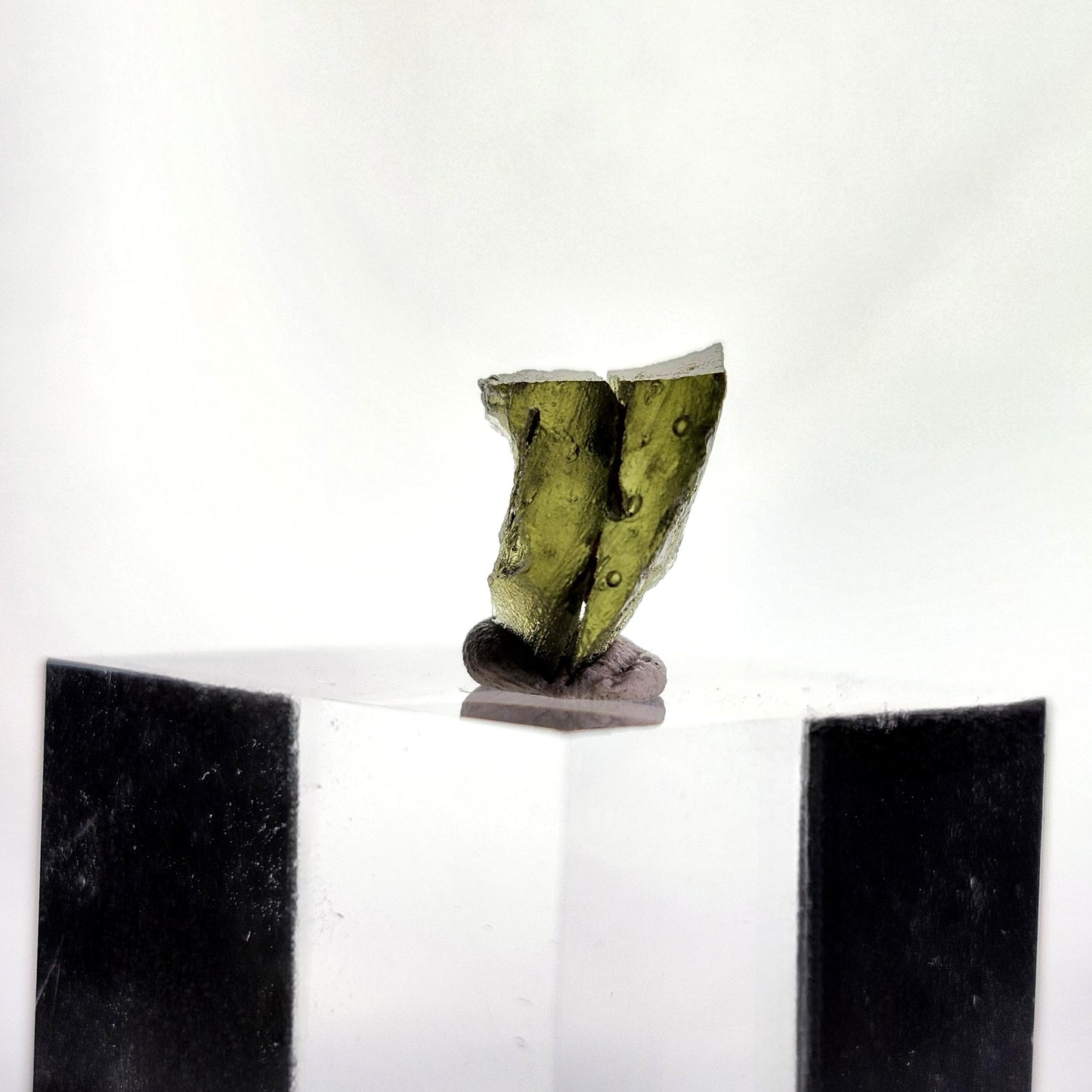 Angel Chime Moldavite (.69g) Moldavite