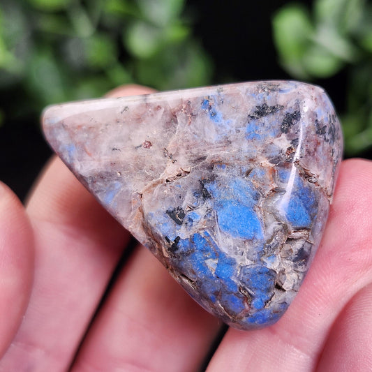 Polished Papagoite in Quartz Crystal