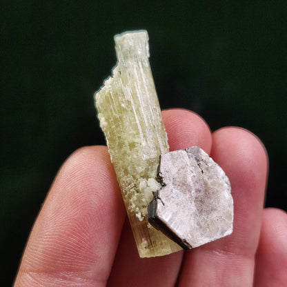 Golden Heliodor & Hexagonal Mica (9.4g)