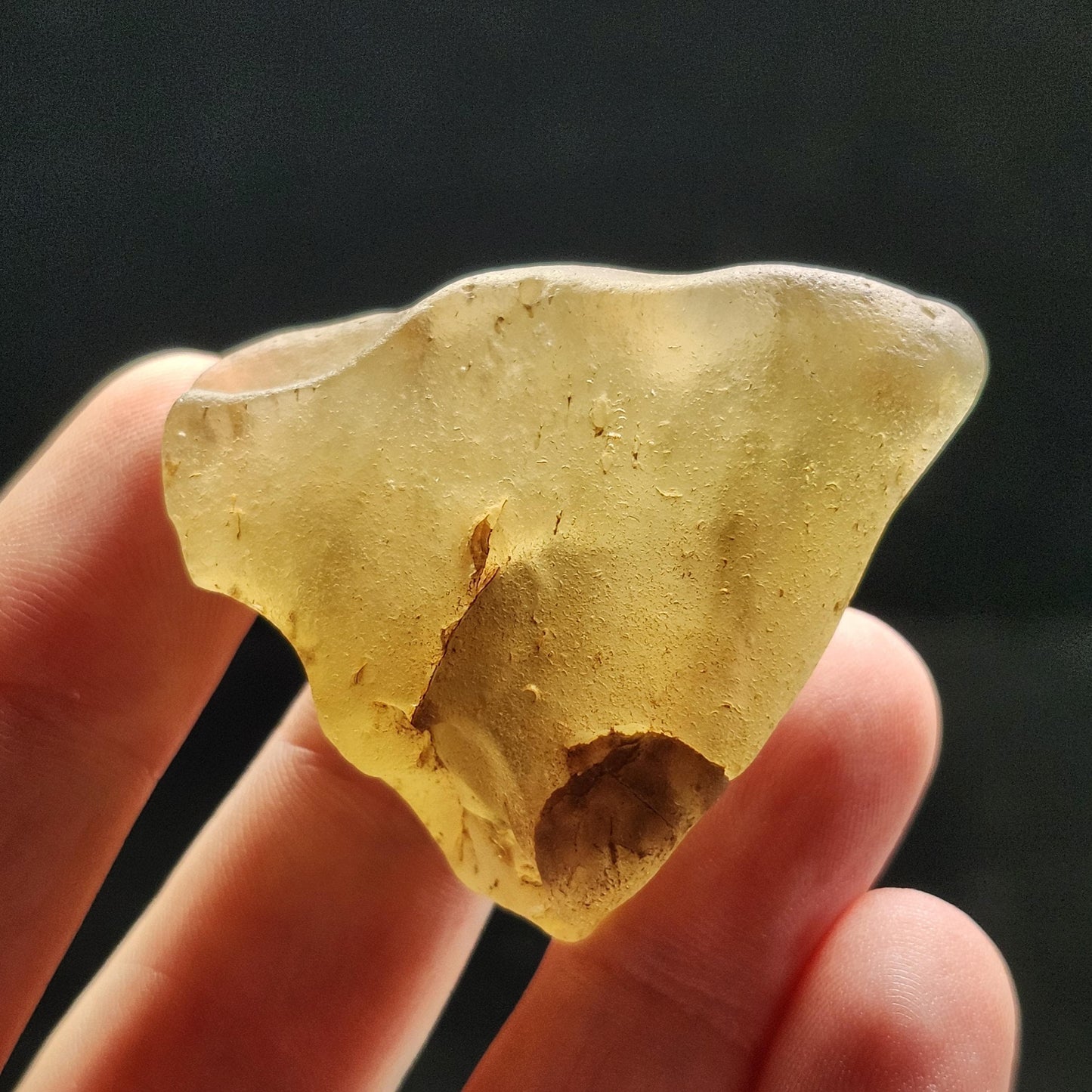 DARK Libyan Desert Glass 28g