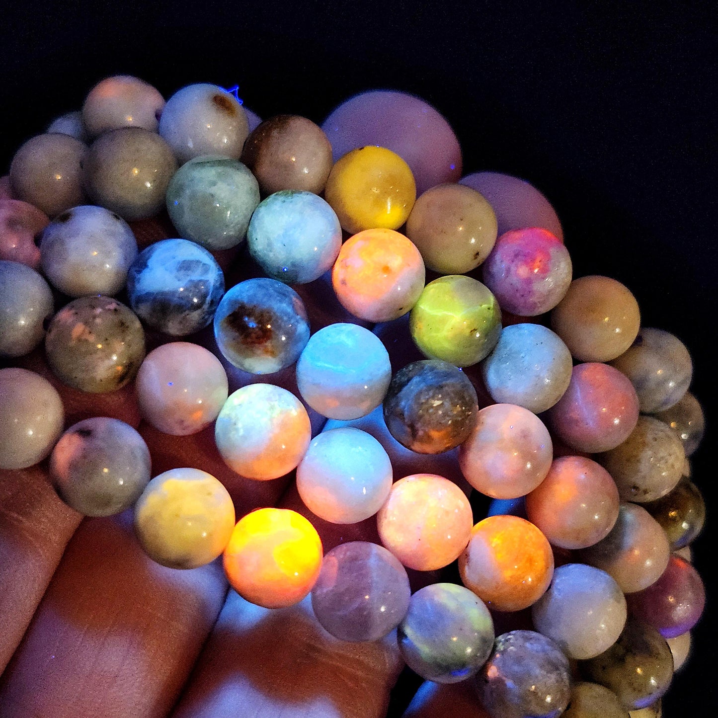 Hackmanite Crystal Bracelet: UV Reactive Polished Hackmanite Beads