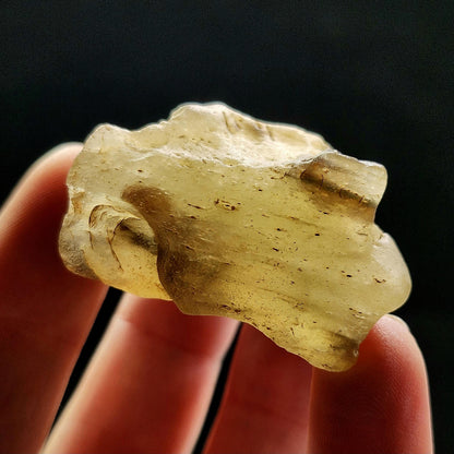 DARK Libyan Desert Glass 28g