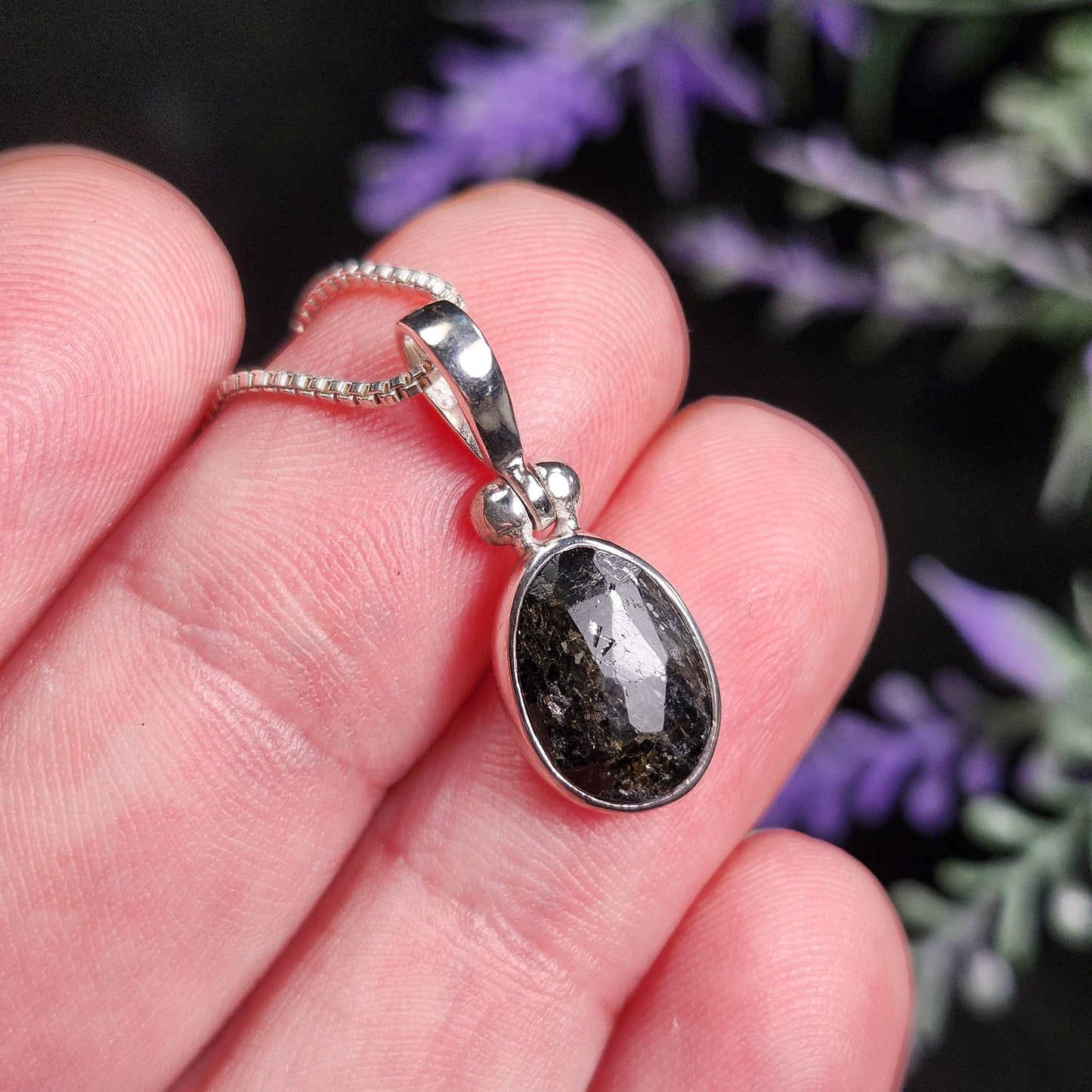 GREENLAND Nuummite Pendant