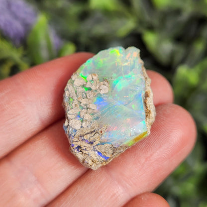 Raw Rainbow Opal Stone: 6.69g