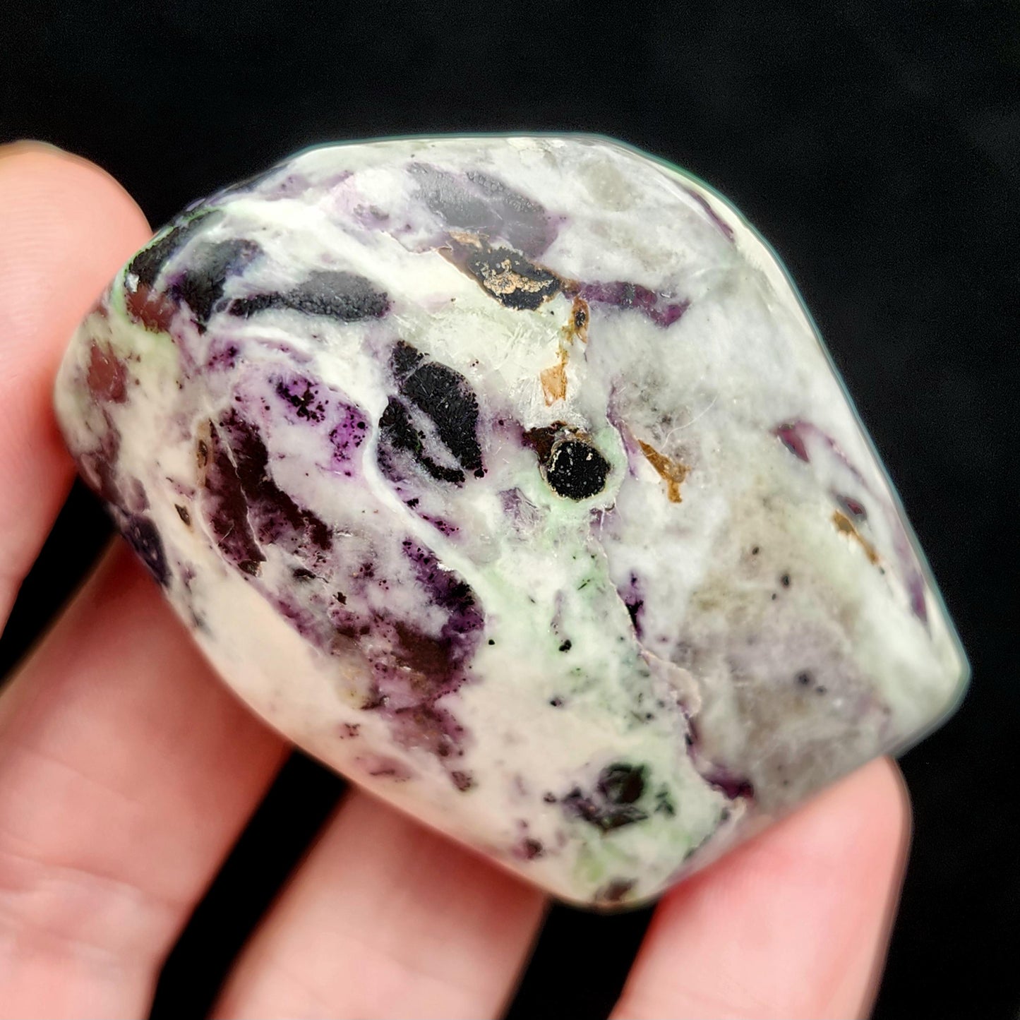 Kammererite Crystal 69g