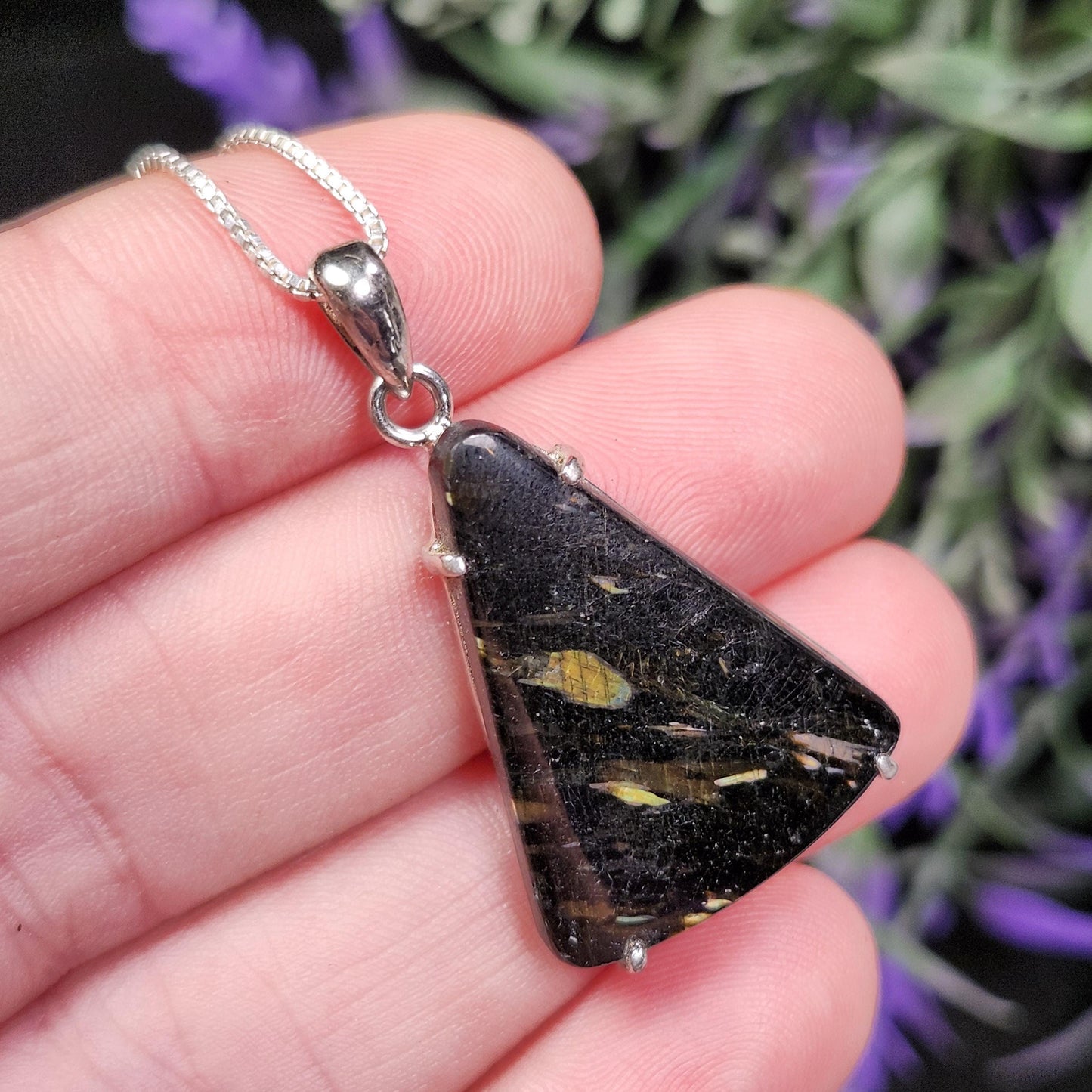 GREENLAND Nuummite Pendant