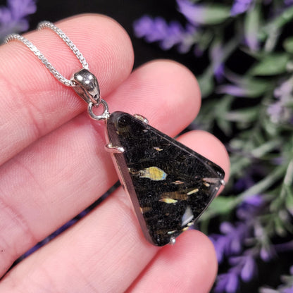 GREENLAND Nuummite Pendant
