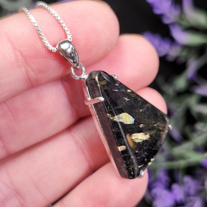 GREENLAND Nuummite Pendant