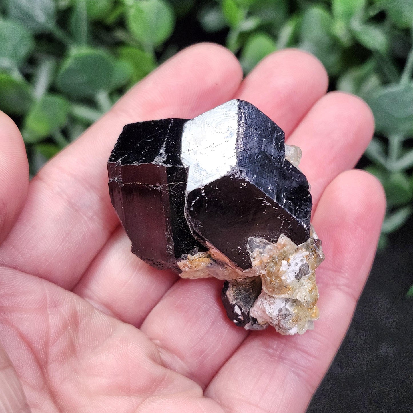 Hyalite Opal & Black Tourmaline 60g