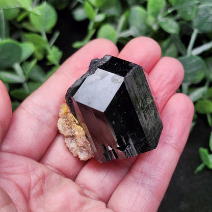 Hyalite Opal & Black Tourmaline 68g