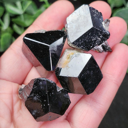 Hyalite Opal & Black Tourmaline