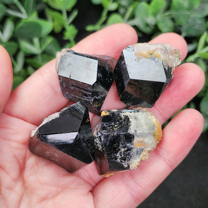 Hyalite Opal & Black Tourmaline