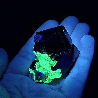 Hyalite Opal & Black Tourmaline 60g