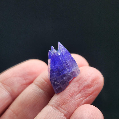 Blue Tanzanite Crystal 3g