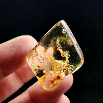 MOVING Enhydro AMBER with Bugs 3.7g