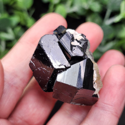 Hyalite Opal & Black Tourmaline 60g