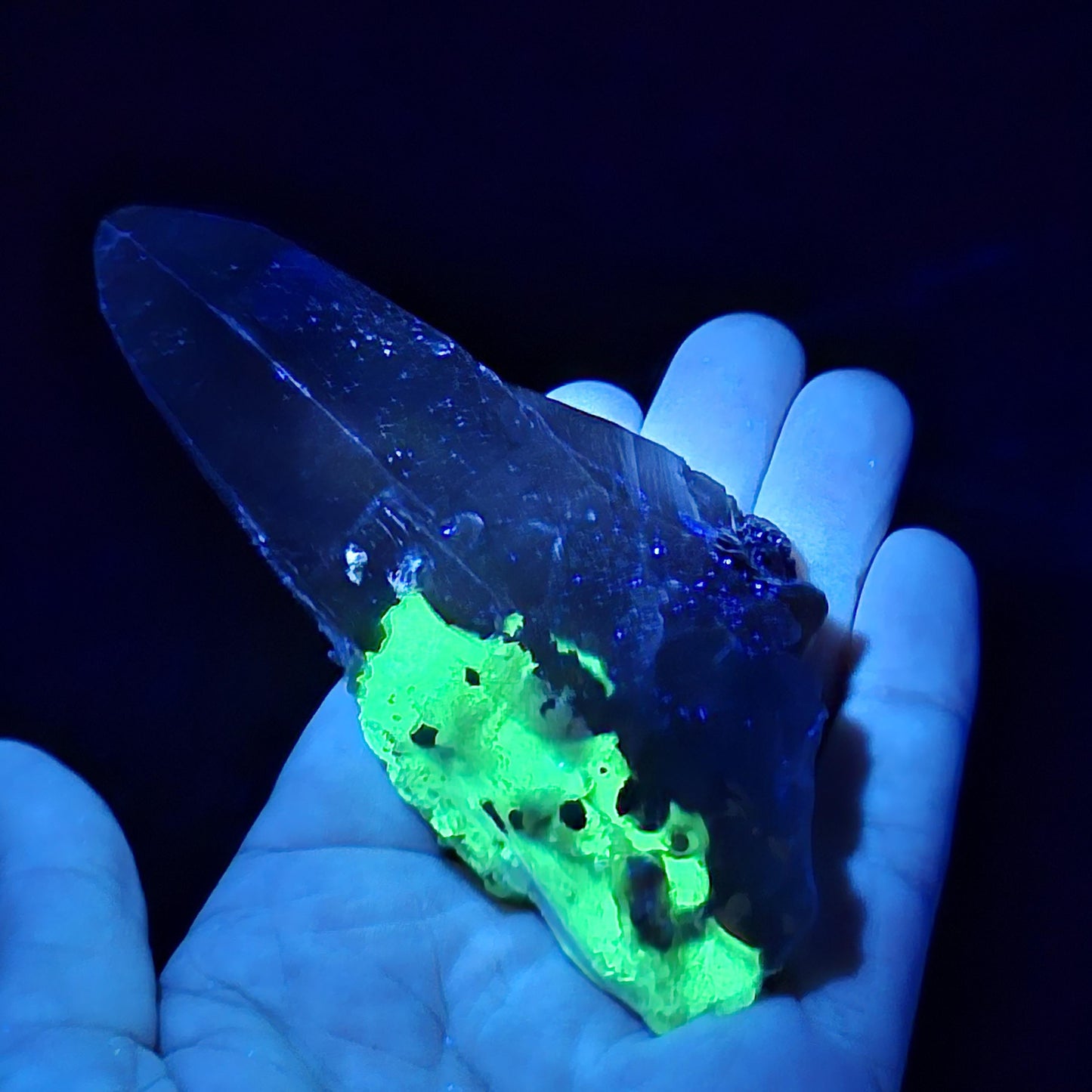 Hyalite Opal Smoky Quartz 149g