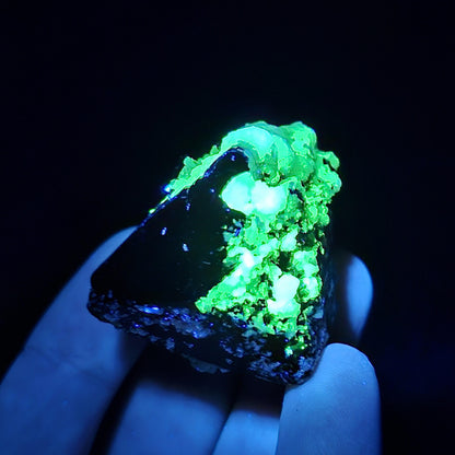 Hyalite Opal & Black Tourmaline 45g