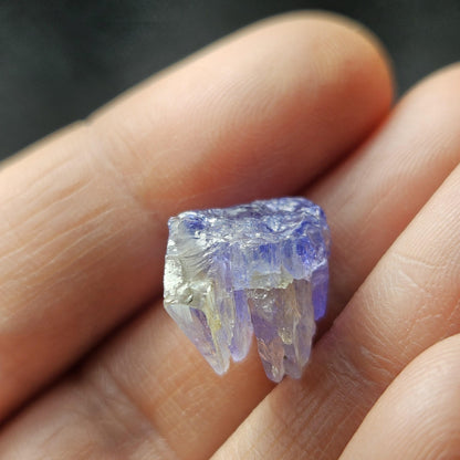 Bicolor Tanzanite Crystal (2.54g)