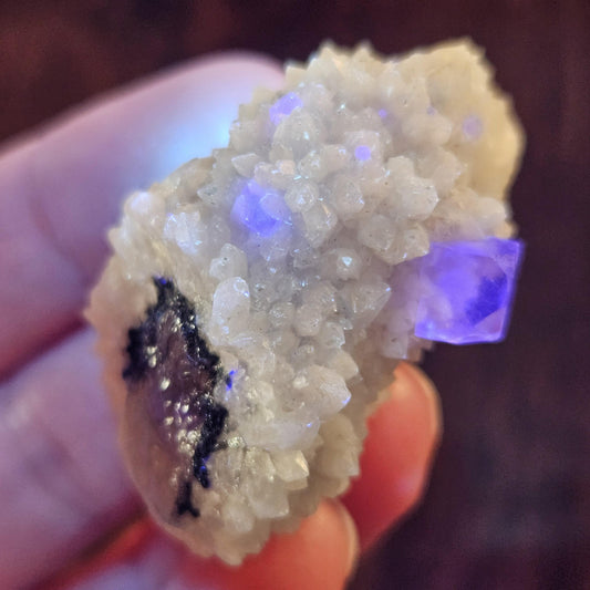 Cubic Phantom Fluorite on Quartz from Huanggangliang Mine in Inner Mongolia