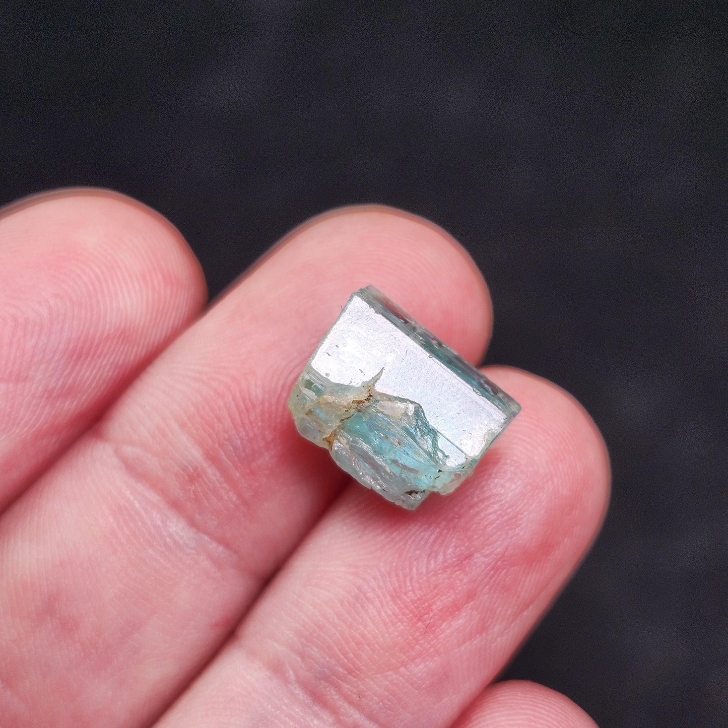 Vanadium Emerald Terminated Crystal, 1.5g