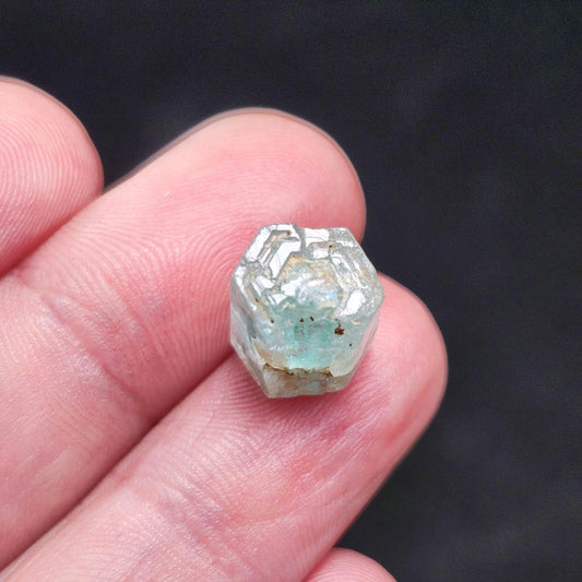 Vanadium Emerald Terminated Crystal, 1.5g