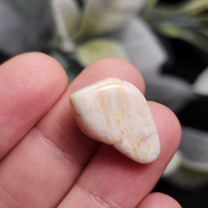 Belomorite White Moonstone Crystal