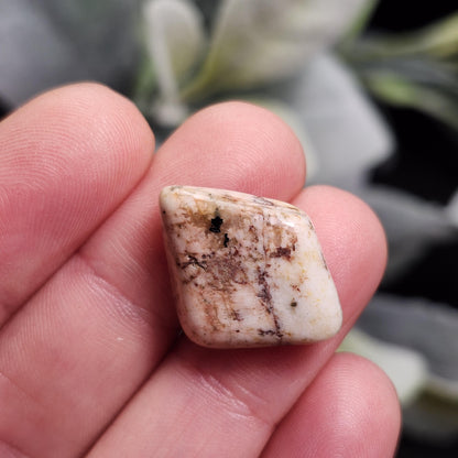 Belomorite White Moonstone Crystal