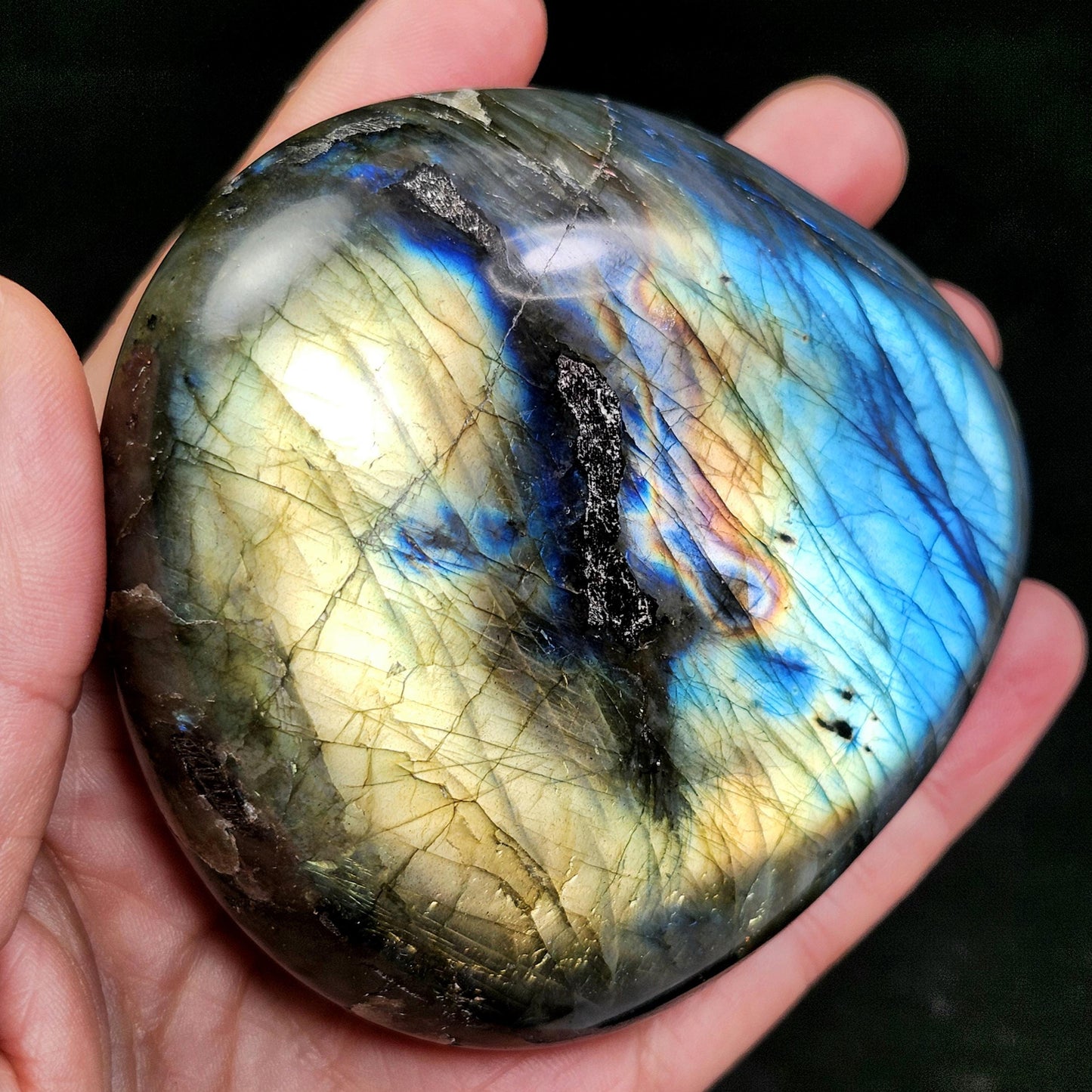 Labradorite Palm Stone 337g