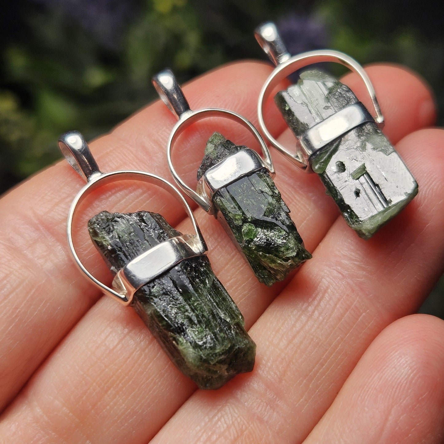 Chrome Diopside Pendant
