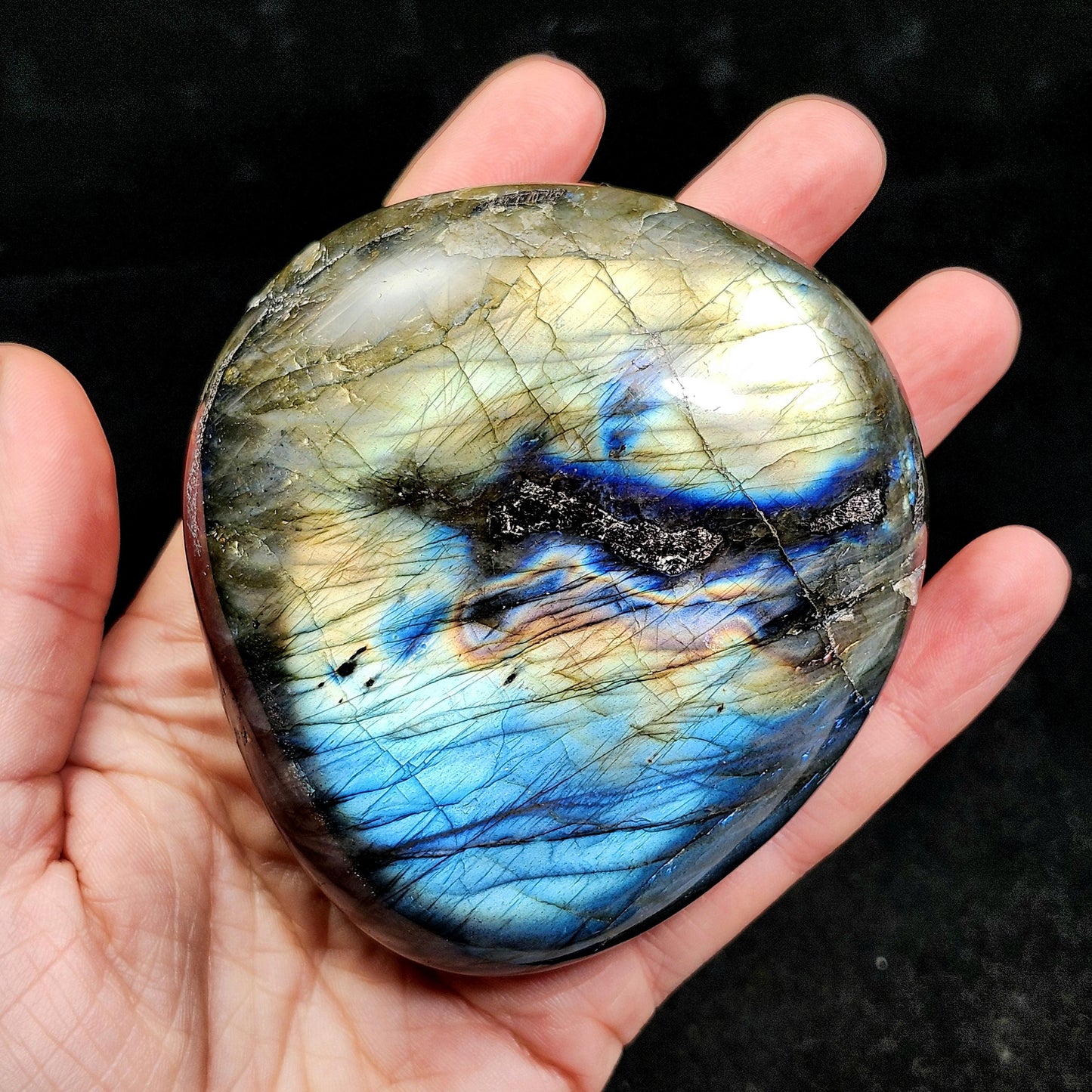 Labradorite Palm Stone 337g